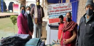 शिक्षा से शिखर तक संस्था की नेक पहल: कड़ाके की ठंड में जरूरतमंद परिवारों को बांटे कम्बल