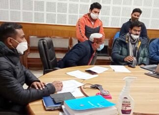 विधानसभा चुनावों को लेकर आयोजित बैठक में डीएम पौड़ी विजय जोगदण्डे ने नोडल अधिकारियों को किया निर्देशित