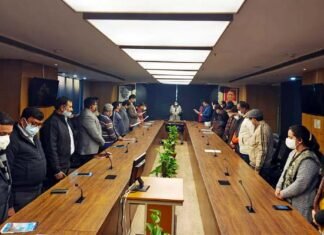 राष्ट्रीय मतदाता दिवस पर मताधिकार के प्रयोग की ली शपथ greno-authority-meeting