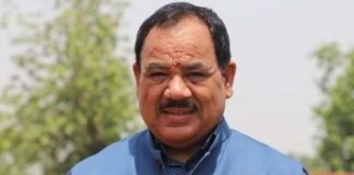 सियासत के दोराहे पर पूर्व मंत्री: कांग्रेस में अभी तक एंट्री न मिल पाने पर हरक सिंह रावत फिर भाजपा में ही तलाश रहे ठिकाना