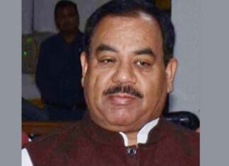 गुस्साए हरक सिंह दिल्ली रवाना, सियासी गलियारों में चर्चाओं का बाजार फिर गर्म