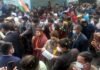 कांग्रेस महासचिव प्रियंका गांधी ने नोएडा में पार्टी प्रत्याशी पंखुड़ी पाठक के लिए डोर टू डोर कैम्पेन कर मांगे वोट pankhudi-pathak