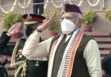पीएम मोदी ने गणतंत्र दिवस पर पहनी उत्तराखंड की टोपी,प्रधानमंत्री की पहाड़ी टोपी बनी चर्चा का विषय, सीएम धामी को खूब भाया प्रधानमंत्री का विशेष अंदाज pm-modi-pahadi-topi