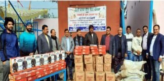 नववर्ष के पहले दिन मंदिरों में रही भीड़, रोटरी क्लब ग्रीन ग्रेनो ने गौ सेवा कर किया नववर्ष का आगाज rotri-culb greater noida