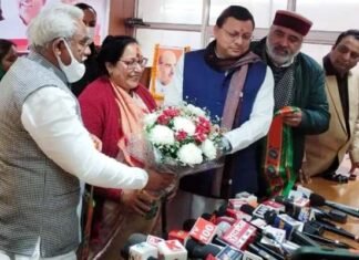 उत्तराखंड: चुनाव से पहले कांग्रेस को लगा झटका, प्रदेश महिला अध्यक्ष सरिता आर्य ने थामा भाजपा का दामन sarita-arya-join-bjp