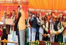 एक साल के अंदर आप कैलाश मानसरोवर यात्रा पर सड़क से जा सकोगे : केंद्रीय मंत्री नितिन गडकरी नितिन गडकारी