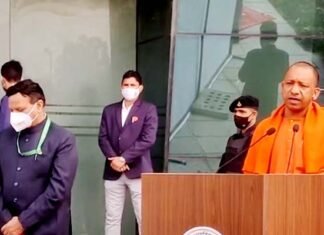 ग्रेटर नोएडा पहुंचे सीएम योगी ने जिम्स अस्पताल में बने कोविड केयर सेंटर का किया निरीक्षण