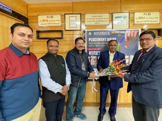 एक्यूरेट पॉलिटेक्निक के 76 छात्रों का जेबीएम कंपनी में हुआ चयन Accurate Polytechnic greater noida