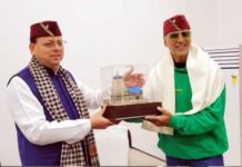 सीएम धामी ने बॉलीवुड स्टार अक्षय कुमार को पहनाई पहाड़ी टोपी, बनेंगे उत्तराखंड के ब्रांड एंबेसडर Akshay Kumar Uttarakhand brand ambassador