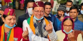 CM धामी की पत्नी गीता धामी पर आचार संहिता के उल्लंघन का आरोप, एक बजे तक उत्तरकाशी में हुई सबसे ज्यादा वोटिंग Geeta Dhami violated the code of conduct