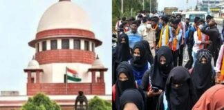 नहीं थम रहा विवाद: हिजाब के समर्थन और विरोध में प्रदर्शन जारी, सुप्रीम कोर्ट ने दखल देने से किया इनकार Hijab