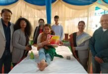 श्रीनगर गढ़वाल: मां फाउंडेन द्वारा आयोजित रक्तदान शिविर में बड़ी संख्या में युवाओं ने किया रक्तदान 80 units of blood collected in blood donation camp organized by Maa Foundation in Srinagar