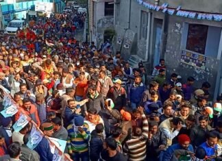 कांग्रेस प्रत्याशी केशर सिंह नेगी ने सतपुली में निकाली विशाल रैली
