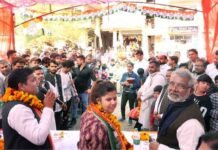 पंखुड़ी पाठक ने किया तूफानी प्रचार, कहा- जुमलेबाजों से निजात सिर्फ कांग्रेस दिलाएगी पंखुड़ी पाठक