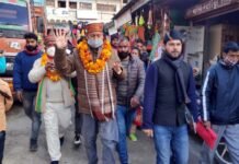 भाजपा प्रत्याशी राजकुमार पोरी के लिए गढ़वाल सांसद तीरथ सिंह रावत ने मांगे वोट