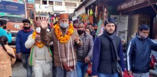 भाजपा प्रत्याशी राजकुमार पोरी के लिए गढ़वाल सांसद तीरथ सिंह रावत ने मांगे वोट