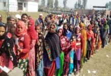 विधानसभा चुनाव: दोपहर 3 बजे तक यूपी में 51.93 %, उत्तराखंड में 49.24% तथा गोवा में 60.18% हो चुका है मतदान voting-in-UP-goa-uttarakhand