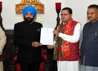 उत्तराखंड : सीएम पुष्कर सिंह धामी ने राज्यपाल को सौंपा इस्तीफा, नए मुख्यमंत्री की नियुक्ति तक बने रहेंगे कार्यवाहक सीएम CM Pushkar Singh Dhami submits resignation to the Governor