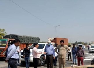 ग्रेनो प्राधिकरण ने 3 फर्मों पर लगाया चार लाख का जुर्माना, कारण बताओ नोटिस भी किया जारी Greater Noida Authority imposed fine
