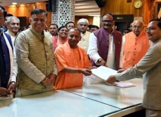 यूपी में सतीश महाना ने स्पीकर के लिए किया नामांकन, विपक्ष ने भी किया समर्थन, निर्विरोध चुना जाना तय Satish Mahana nominated for speaker in UP