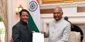 पहाड़ के आलोक डिमरी बने ब्रूनेई के नए राजदूत, राष्ट्रपति रामनाथ कोविंद से की मुलाकात चमोली के आलोक अमिताभ डिमरी को ब्रूनेई का नया राजदूत नियुक्त किया गया है
