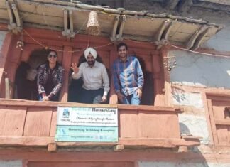 मुख्य सचिव डॉ. संधु ने उत्तरकाशी के ग्राम रैथल एवं हर्षिल का स्थलीय निरीक्षण कर जनपद में पर्यटन विकास संबधी कार्यों का लिया जायजा मुख्य सचिव डॉ. संधु ने उत्तरकाशी के ग्राम रैथल एवं हर्षिल का किया स्थलीय निरीक्षण