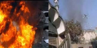 जुमे की नमाज के दौरान पाकिस्तान के पेशावर की एक मस्जिद में बम धमाका, आत्मघाती हमले में 30 नमाजियों की मौत omb blast at mosque in Pakistan