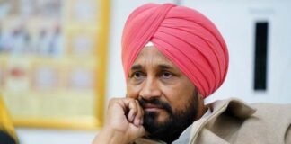 हार के बाद पंजाब के मुख्यमंत्री चन्नी ने दिया इस्तीफा punjab-cm-channi