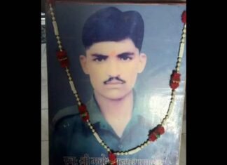 शहीद मुकेश पांडे की स्मृति में उनके गाँव में 16 मार्च को मनाया जायेगा शहीदी दिवस