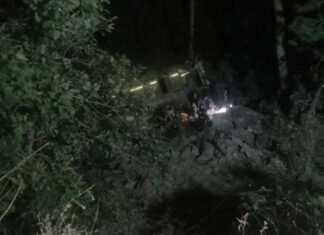 कोटद्वार-पौड़ी राजमार्ग पर दुगड्डा के पास खाई में गिरा वाहन vehicle-accident-near-Dugadda
