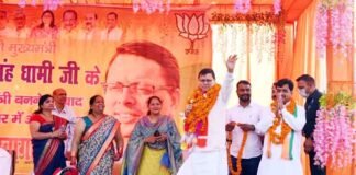सीएम धामी ने पर्यावरण मित्रों का बढ़ाया मानदेय, 6000 से अधिक सफाई कर्मचारियों को मिलेगा लाभ सीएम धामी ने पर्यावरण मित्रों का बढ़ाया मानदेय
