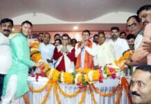 मुख्यमंत्री पुष्कर सिंह धामी ने उधम सिंह नगर में आयोजित स्वागत एवं अभिनंदन कार्यक्रम में किया प्रतिभाग अभिनंदन कार्यक्रम