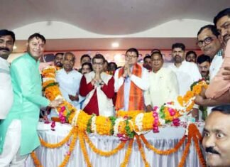 मुख्यमंत्री पुष्कर सिंह धामी ने उधम सिंह नगर में आयोजित स्वागत एवं अभिनंदन कार्यक्रम में किया प्रतिभाग अभिनंदन कार्यक्रम