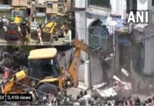 दिल्ली के जहांगीरपुरी में चला MCD का बुलडोजर, सुप्रीम कोर्ट के आदेश पर रुकी कार्रवाई MCD's bulldozer ran in Delhi's Jahangirpuri