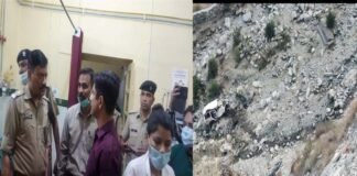 पौड़ी गढ़वाल : बारातियों को लेकर लौट रहा मैक्स वाहन खाई में गिरा, 6 लोगों की मौके मौत Max accident in Paithani, Pauri Garhwal