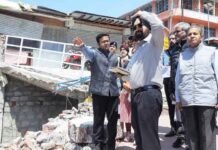 हेमकुण्ड साहिब एवं घांघरिया का मुख्य सचिव ने किया हवाई निरीक्षण हेमकुण्ड साहिब