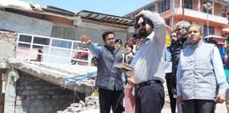 हेमकुण्ड साहिब एवं घांघरिया का मुख्य सचिव ने किया हवाई निरीक्षण हेमकुण्ड साहिब