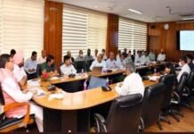 लोगों की बिगड़ी दिनचर्या: उत्तराखंड में बिजली-पानी के लिए मचा हाहाकार, सीएम धामी ने संभाला मोर्चा उत्तराखंड बिजली पानी संकट