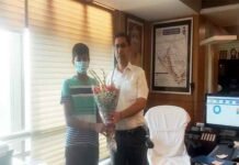 ग्रेनो स्पोर्ट्स कॉम्प्लेक्स में बैडमिंटन की प्रैक्टिस कर नंबर वन खिलाड़ी बने वंश ने प्राधिकरण के सीईओ से मिलकर जताया आभार वंश बैडमिंटन