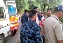 पौड़ी गढ़वाल: शादी समारोह से लौट रहे बारातियों का वाहन खाई में गिरा, एक की मौत