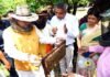 सीएम धामी ने शहद निष्कासन (Honey Extraction) कार्यक्रम का किया अवलोकन, मौनपालन को बढ़ावा देने के दिये निर्देश शहद निष्कासन