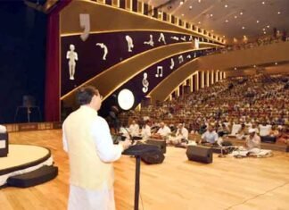 पतंजलि योगपीठ पहुँचे सीएम धामी, मोरारी बापू के सानिध्य में आयोजित ‘श्री रामकथा’ में किया प्रतिभाग श्री रामकथा हरिद्वार पतंजलि योगपीठ