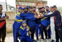 ग्रेटर नोएडा वेस्ट की गुडलक इंडिया लिमिटेड व गैलेक्सी वेगा सोसाइटी के बीच खेला गया फ्रेंडली क्रिकेट मैच गैलेक्सी वेगा सोसाइटी