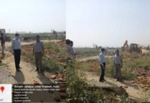 हिंडन डूब क्षेत्र में अतिक्रमण पर चला प्राधिकरण का बुलडोजर, अवैध कॉलोनी काट रहे कॉलोनाइजर से 2.5 हेक्टेयर जमीन कराई खाली encroachment in Hindon submergence area