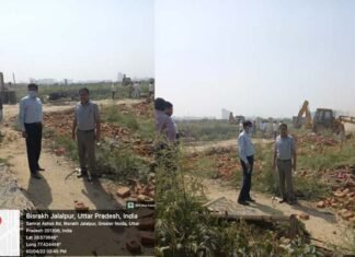 हिंडन डूब क्षेत्र में अतिक्रमण पर चला प्राधिकरण का बुलडोजर, अवैध कॉलोनी काट रहे कॉलोनाइजर से 2.5 हेक्टेयर जमीन कराई खाली encroachment in Hindon submergence area