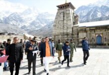 सीएम पुष्कर सिंह धामी ने केदारनाथ धाम पहुंचकर निर्माण कार्यों एवं आगमी यात्रा संबंधित तैयारियों का किया स्थलीय निरीक्षण