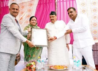 हंस फाउंडेशन के प्रेरणास्रोत भोले जी महाराज एवं मातामंगला जी किया हिमालयन गढ़वाल विश्वविद्यालय के संशोधित नाम का अनावरण