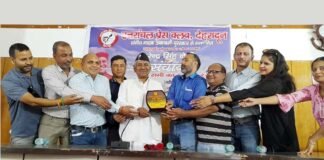 लोक की समृद्धि के लिए व्यक्ति एवं समाज के स्तर से करनी होगी पहल : नरेंद्र सिंह नेगी