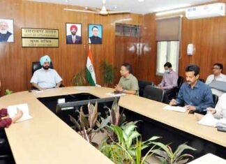 देहरादून : मुख्य सचिव ने रिस्पना एवं बिंदाल नदी पर एलिवेटेड रोड के सम्बन्ध में अधिकारियों के साथ की बैठक एलिवेटेड रोड