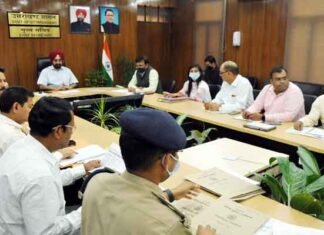 मुख्य सचिव ने प्रदेश में बनाई जाने वाली नई पार्किंग प्रोजेक्ट्स की प्रगति की समीक्षा की पार्किंग प्रोजेक्ट्स